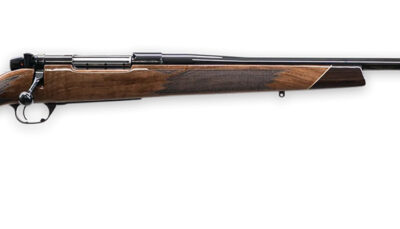 Weatherby MDX01N65CMR2O Mark V Deluxe Full Size 6.5 Creedmoor 4+1 22" High Gloss Fluted Barrel, High Gloss Blued Steel Drilled & Tapped Receiver, Gloss Walnut Monte Carlo Stock, Right Hand