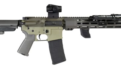 Shark Coast Tactical SCCSNKYSD300002 Sneeky Pete Deluxe 300 Blackout 30+1 7.50" Threaded Barrel, Aluminum Receiver w/Picatinny Rail, M-LOK Handguard, SB Tactical SBA3 Brace, Vortex Crossfire Red Dot,